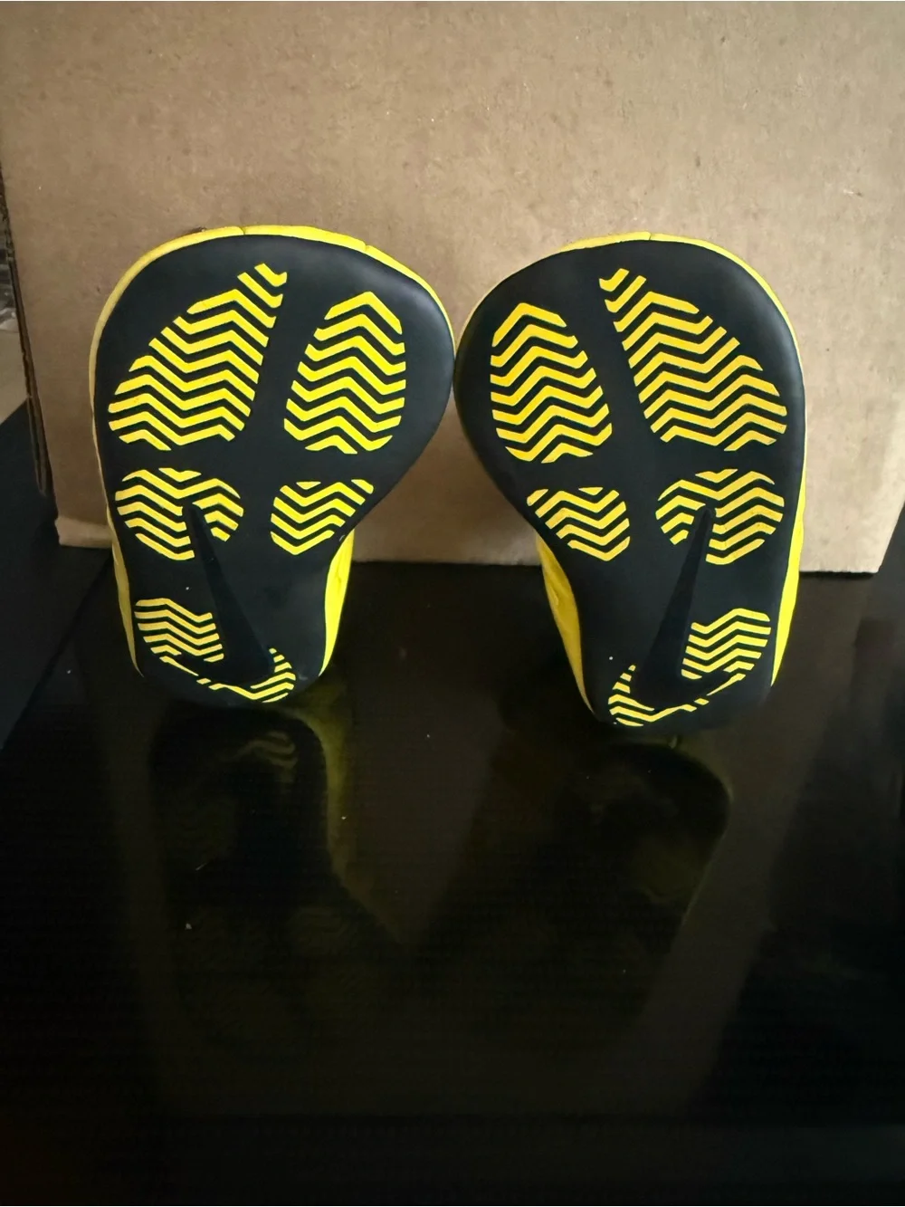 Infant Nike shoes size 1c